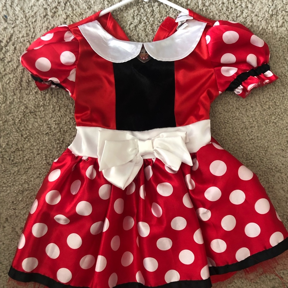 Minnie Mouse Halloween costume